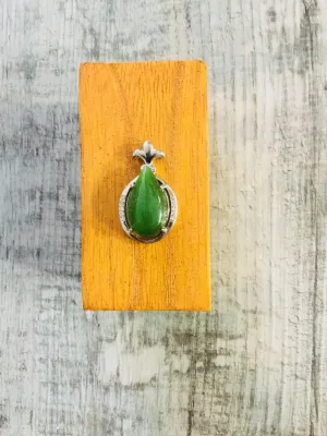 Jade Teardrop Set in Sterling Silver with a Pineapple Top