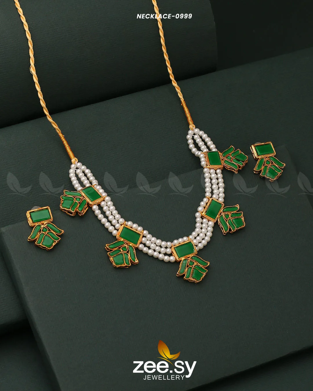 NECKLACE-0999